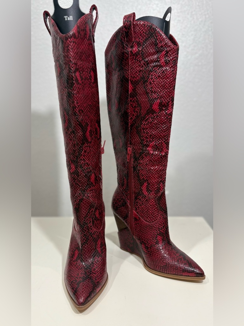 NEW Women's Jessica Simpson Havrie Snakeskin Knee High Wedge Boots Size 7